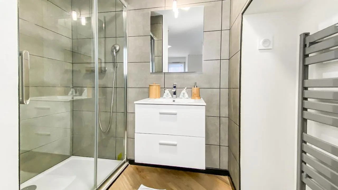 Homey Snow - Proche Gare - Balcon Prive - Wifi لا روتشيه سر فورون شقة